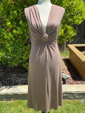 BCBGMAXAZRIA Dress Size Large Sleeveless Gathered Ring Waist Brown Jersey Knit